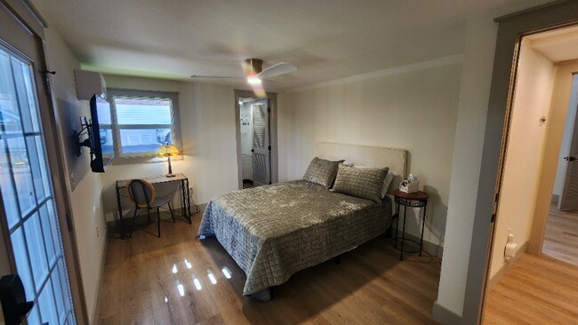 Foto del edificio - 1704 S Forest Dr