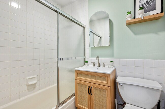 Foto del edificio - 400 W 47th St