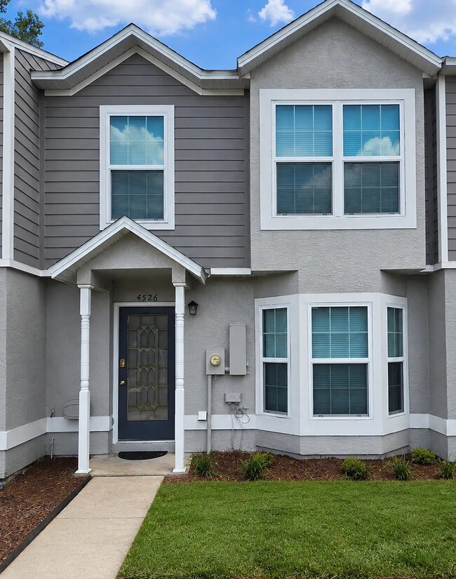 Building Photo - 4526 Brook Hollow Cir
