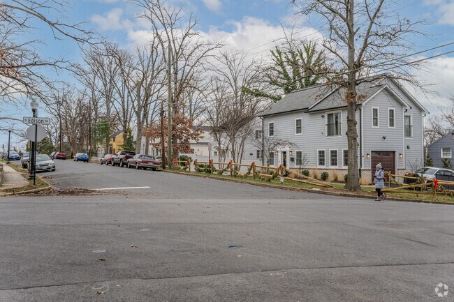Stroll among the quiet and picturesque scenes of Columbia Forest.