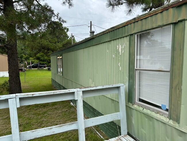 Foto del edificio - 139 Hubert Blvd