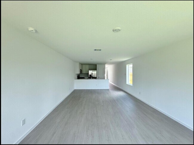Foto del edificio - 932 Capracotta Dr
