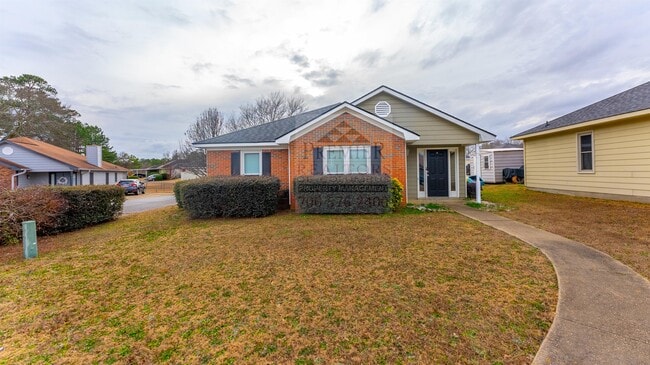 Building Photo - 7039 Stoneybrook Dr