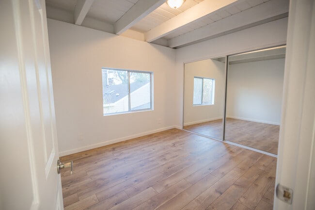 Building Photo - 3769 Riviera Dr