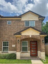 Building Photo - 4938 Bataan Rd