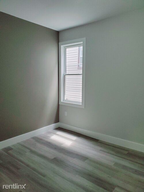 Building Photo - 4 br, 2 bath Apartment - 179 S 7th St