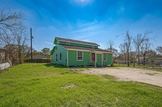Building Photo - 710 E Sycamore St