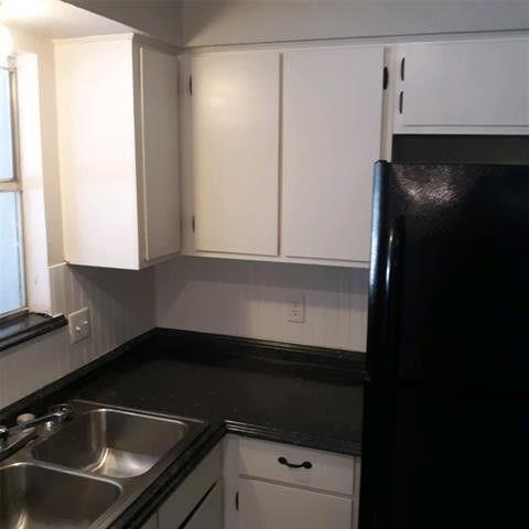 Primary Photo - 1205 Elm Ct