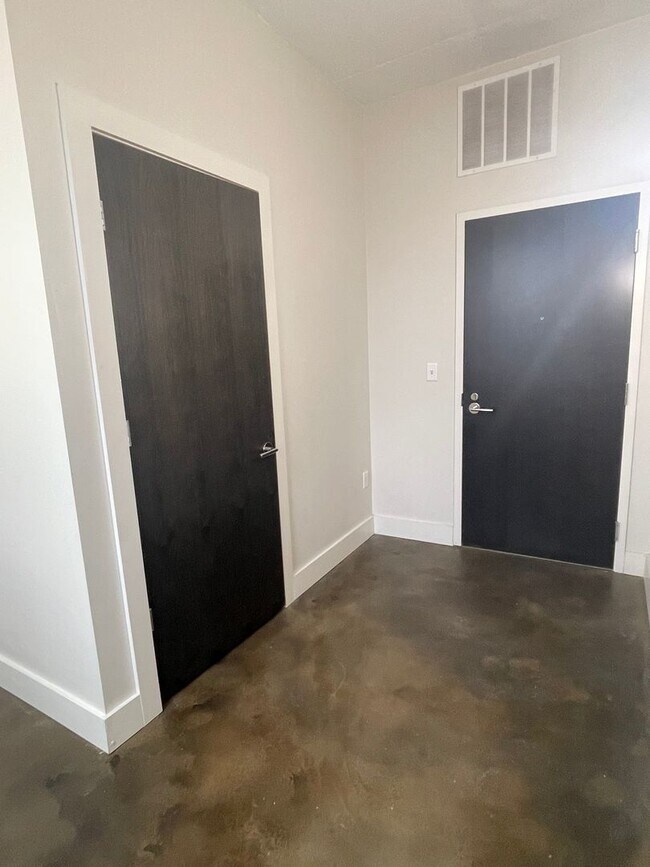 Foto del interior - 538 Erie Blvd West, Syracuse NY