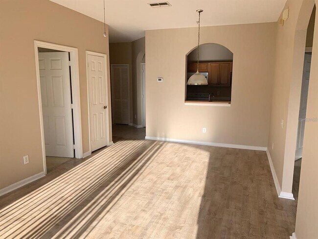 Foto del edificio - 583 Brantley Terrace Way