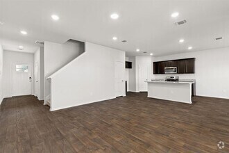 Building Photo - 164 Frogmore Lp