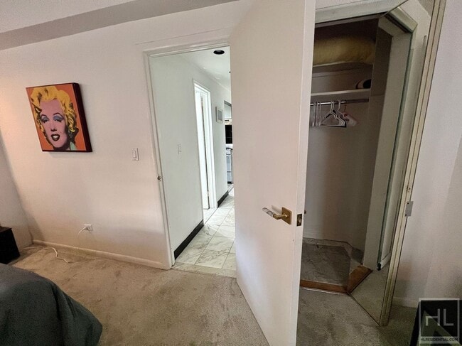 Building Photo - E 47 st