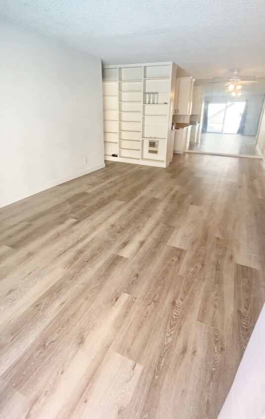Living room - 1707 Pacific Coast Hwy