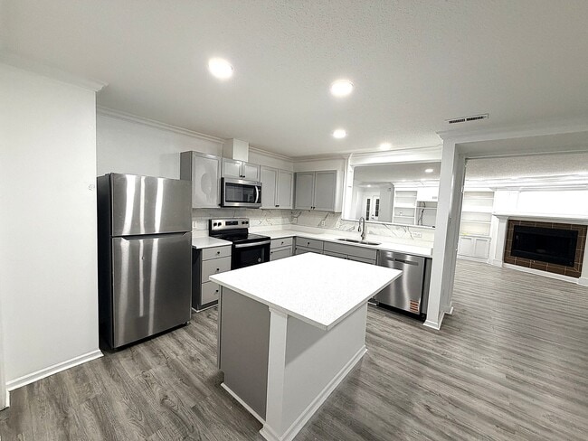 Foto del edificio - 10882 Emery Dr