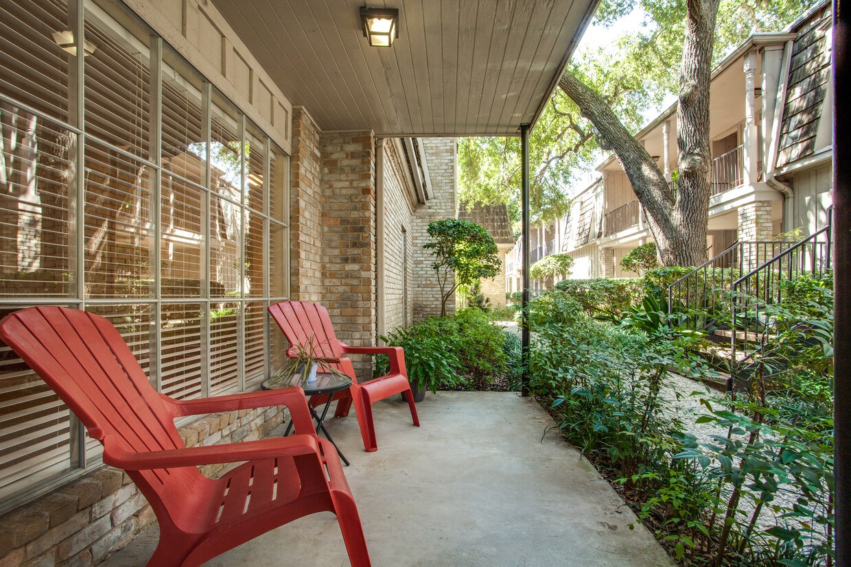 The Bordeaux Apartments in Houston, TX