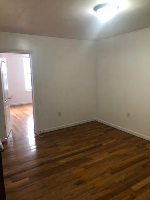 Photo - 2131 Bruckner Blvd House