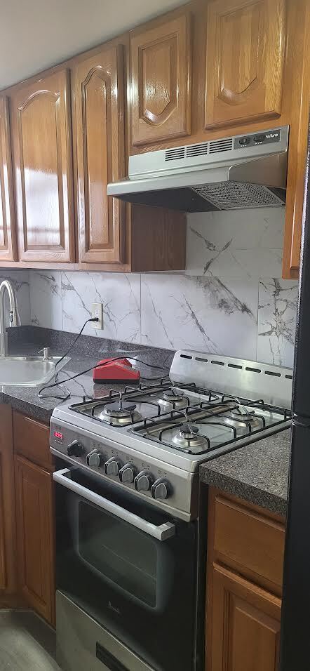 Foto del edificio - 1843 E 51st St