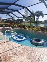 Building Photo - 15022 Balmoral Loop