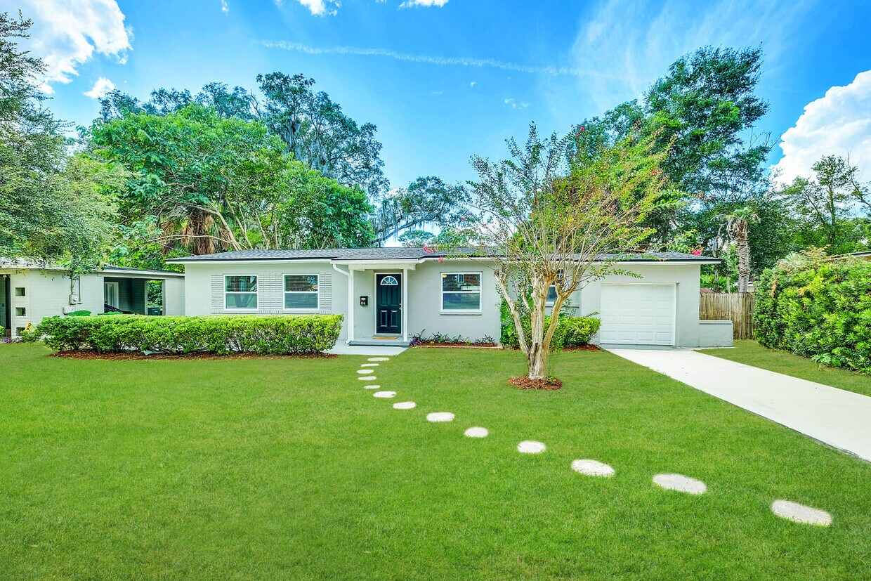 Primary Photo - 5112 Huxley Rd