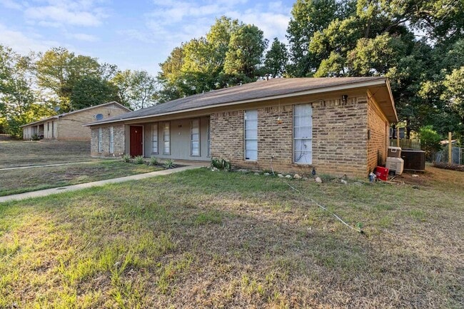 Building Photo - 309A Blake Drive Unit Unit A