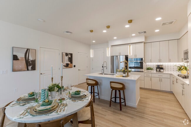 J1 Summit Flat Kitchen - Liv+ Union Peak