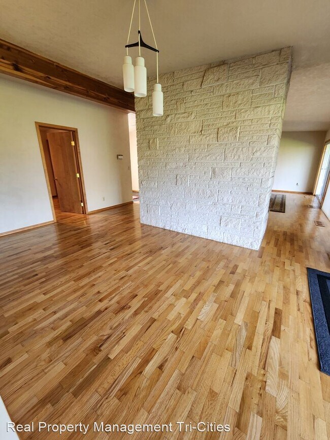 Foto del edificio - 3 br, 2.5 bath House - 305 N. Quincy Pl