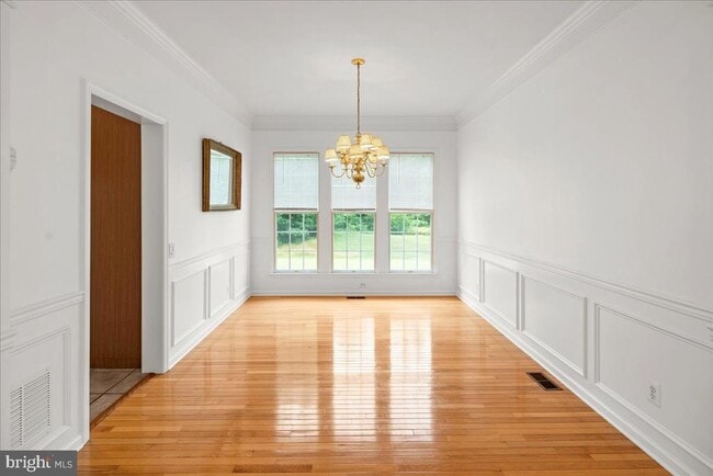 Building Photo - 8 Meetinghouse Ct