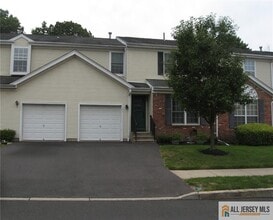 Building Photo - 141 Grantham Dr