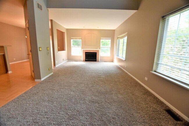 Building Photo - 340 Abington Woods