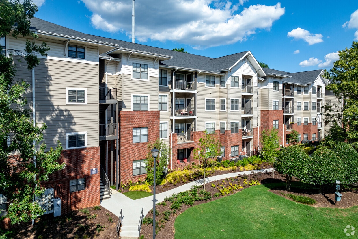 Foto principal - Monroe Place Apartments