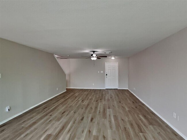 Building Photo - 12522 Aarons Way Dr