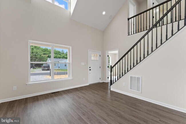 Building Photo - 2462 24th St