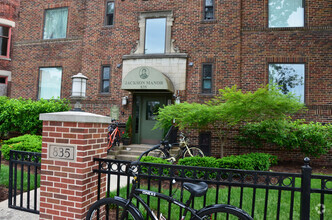 Building Photo - Jackson Manor Apartments