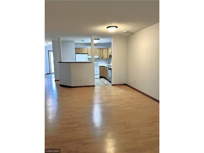 Foto del edificio - 831 Highview Dr