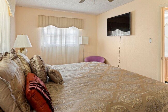 Foto del edificio - 7560 NW 16th St