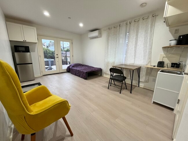Building Photo - 2776 Sydney Way