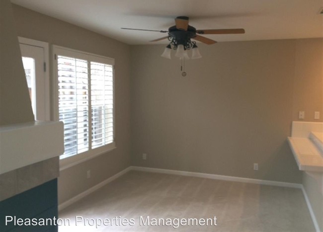 Building Photo - 3 br, 2.5 bath House - 7145 Briza Loop