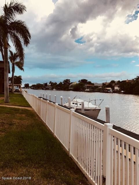 Primary Photo - 250 N Banana River Dr