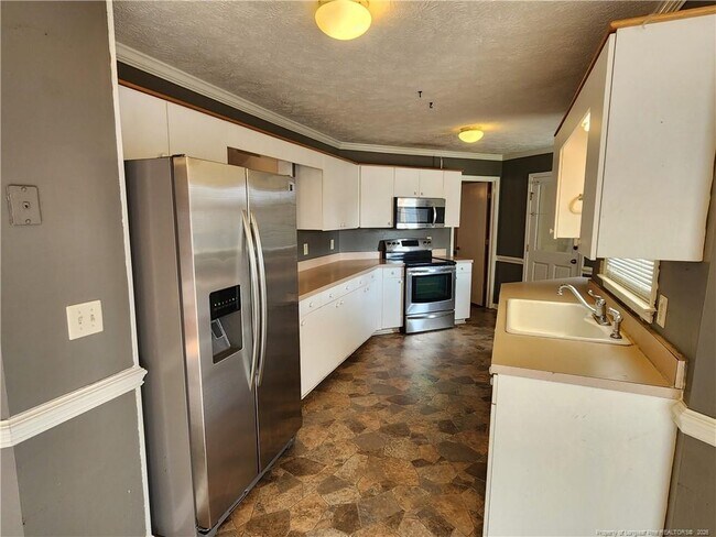 Foto del edificio - 909 Flintwood Rd