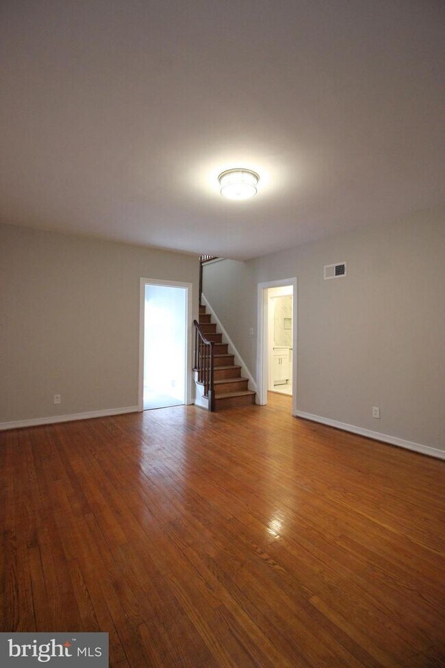 Foto del edificio - 3141 S Glebe Rd