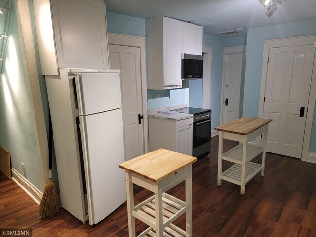 Foto del edificio - 485 Dayton Ave