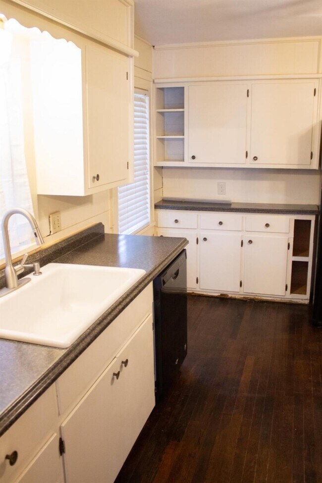 Foto del edificio - 2109 22nd St