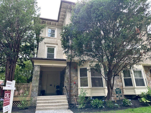 Foto principal - 21 Regent Cir