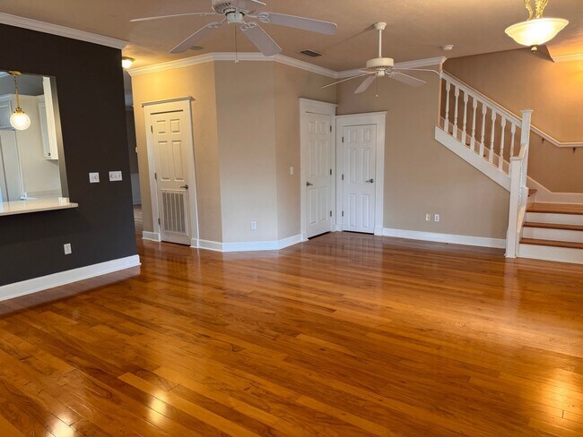 Foto del edificio - 5020 NW 10th Pl