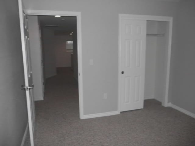 Building Photo - Spacious Townhome