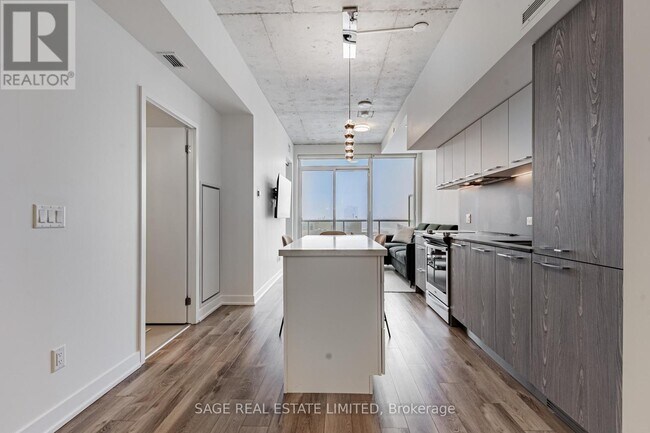 Building Photo - 30 Baseball Pl