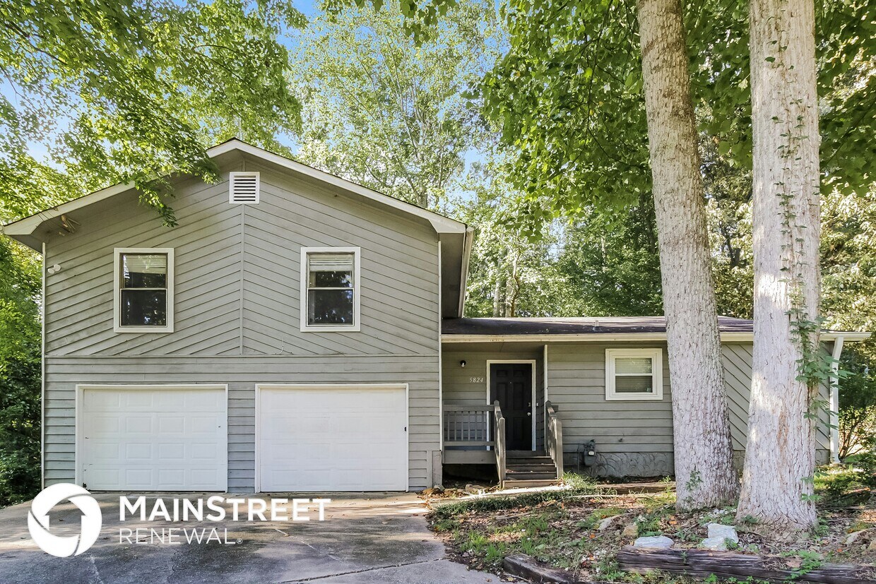 Foto principal - 5824 Stonehaven Dr NW