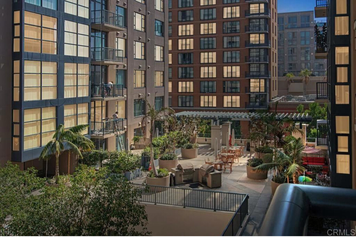 Foto principal - 530 K St