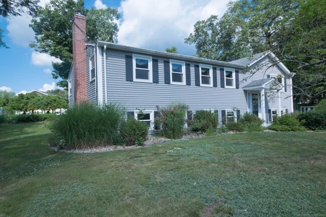 Building Photo - 32 Washburn Dr