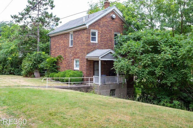 Foto del edificio - 3 br, 1 bath House - 1537 Dagmar St.  Beec...